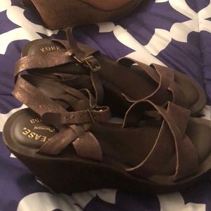 Kork Ease brown leather wedge